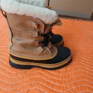 Sorel Women's Caribou Tan and Black Boots